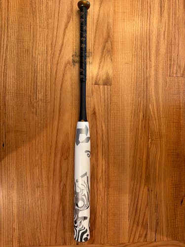 2023 DeMarini Whisper Composite Bat (-10) 23 oz 33" (Used)