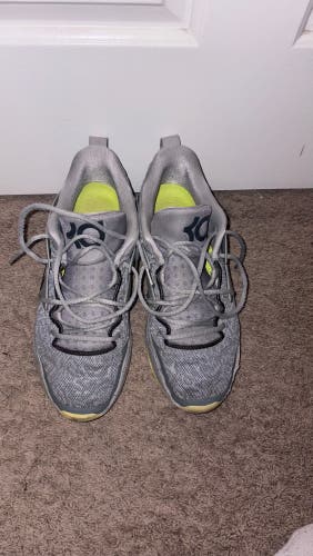 Men's Size M 11.5 (W 12.5) Nike KD 15 Shoes (Used)