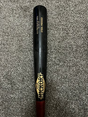 Old Hickory 28NA Bat (-3) 30 oz 33" (Used)
