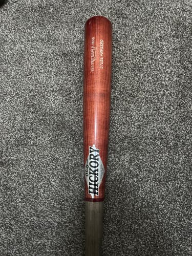 Old Hickory 28NA Bat (-3) 30 oz 33" (Used)