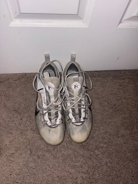 White Men's Size M 12.0 (W 13.0) Adult Nike Huarache 9 Elite Low Low Top (Used)