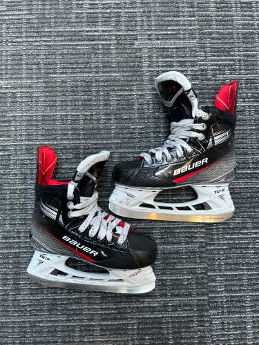 Junior Bauer Vapor XLTX Pro+ Hockey Skates | Size 2