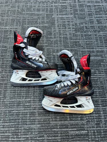 Junior Bauer Vapor 3X Pro Hockey Skates | Size 1