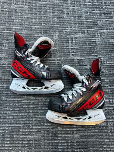 Youth CCM JetSpeed FT6 Pro Hockey Skates | Size Y12