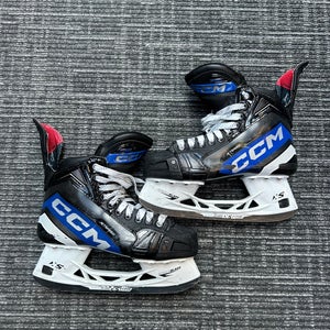 Intermediate CCM JetSpeed XTRA PLUS Hockey Skates | Size 6