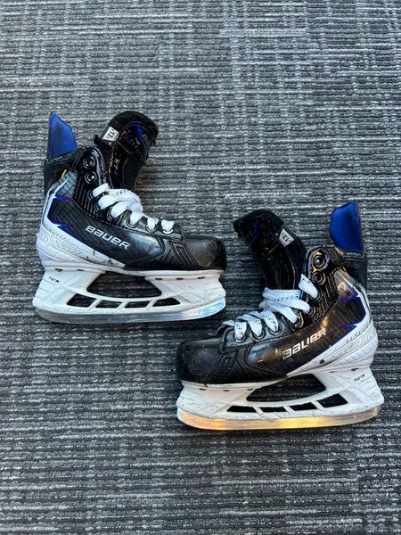 Youth Bauer Vapor Flylite Hockey Skates | Size Y13.5