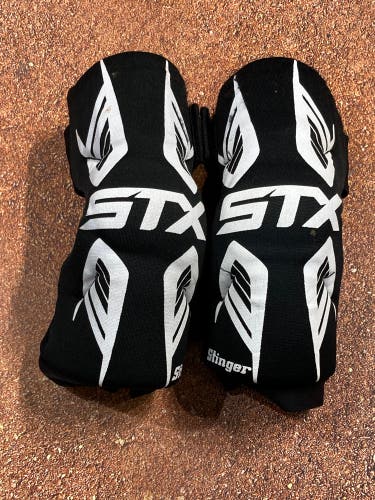 Used Youth Medium STX Stinger Arm Pads