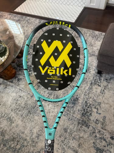 Volkl Vostra v4