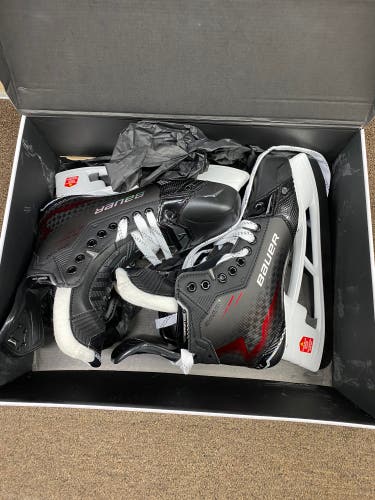 Chicago Steel Bauer Supreme Shadow Hockey Skates Pro Stock 9 (New)