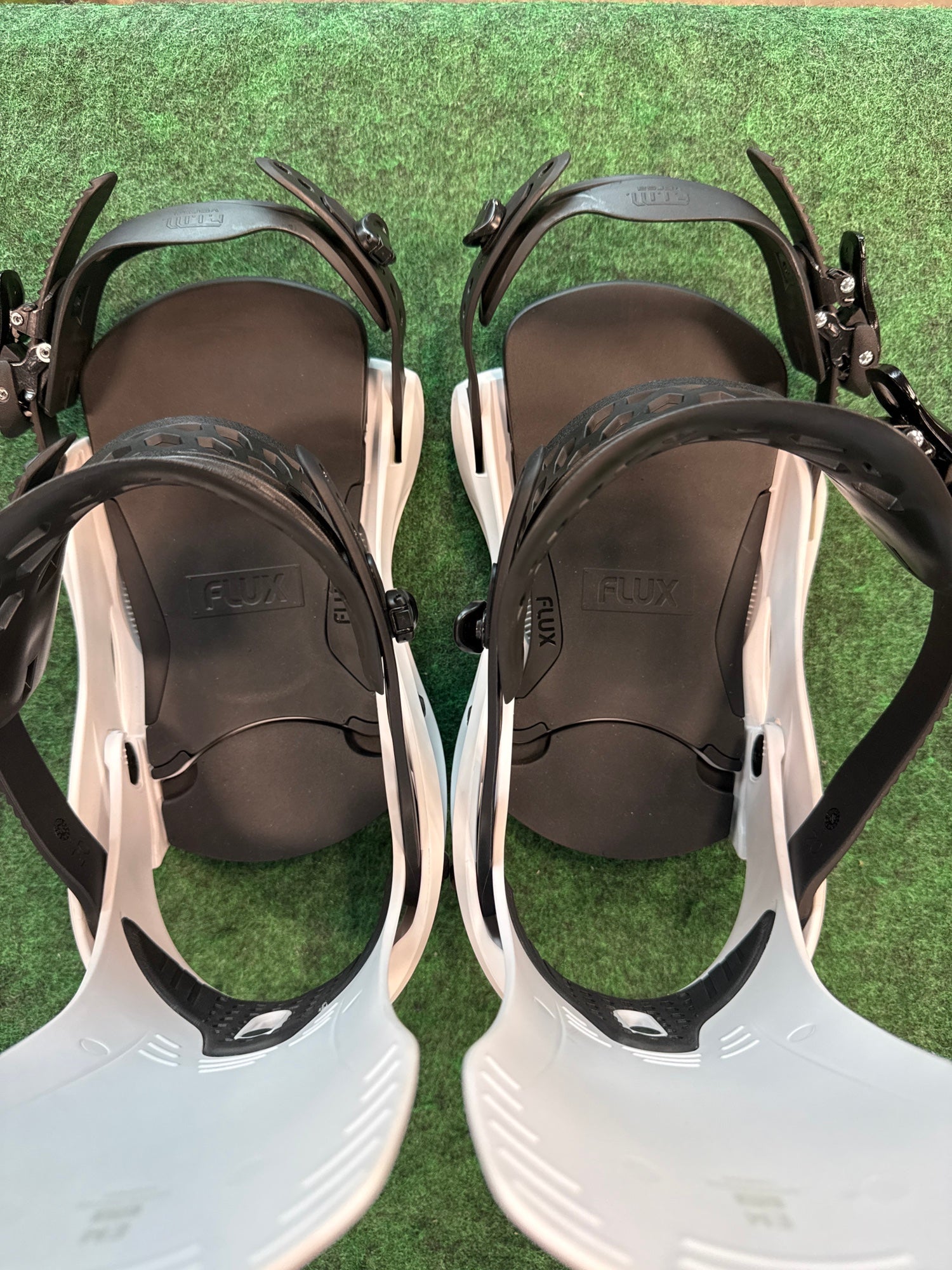 Flux PR Snowboard Bindings | Used and Closeout
