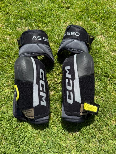 Senior Small CCM Tacks AS 580 Elbow Pads (Used)