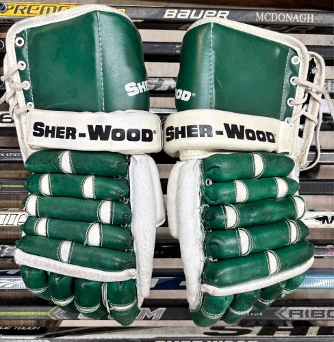 Vintage Sher-wood SHJ-316 Hartford whalers gloves