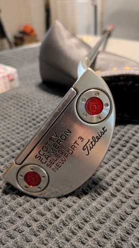 2017 Scotty Cameron Select Newport 3 Right Handed Putter Steel Shaft 33" (Used)