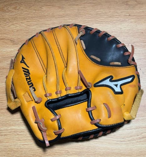 Mizuno Pancake Training Glove + FREE EvoShield Slide Mitt 11.5" (Used)