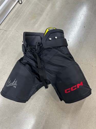 Sign Grand Rapids Griffins Carson Bantle Large CCM HPTK Pants
