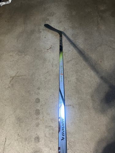 Senior Bauer Vapor Hyperlite 2 Left Hand Hockey Stick P92 77 Flex (New)