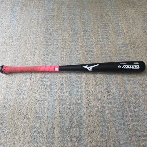 2024 Mizuno BBCOR Certified Bat (-3) 28 oz 31" (Used)