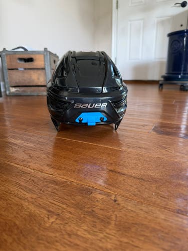 Large Bauer Re-Akt 155 Helmet (Used)