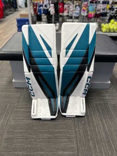 NEW CCM EFlex 7 Goalie pads 36”