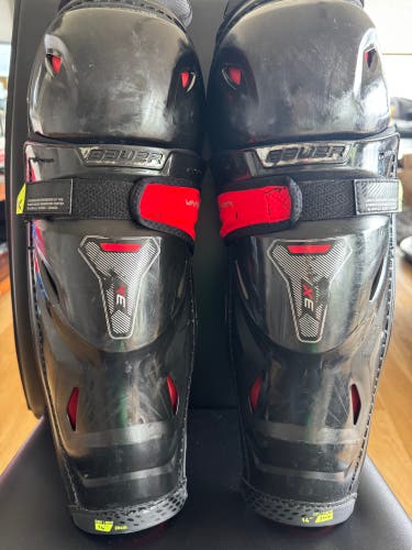 Intermediate Bauer Vapor 3X 14" Shin Pads (Used)