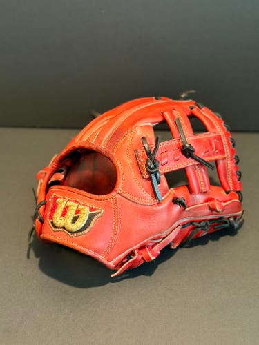 Rare Japanese Wilson Staff 69 model RH Infield Baseball Glove 11.5" (Used)