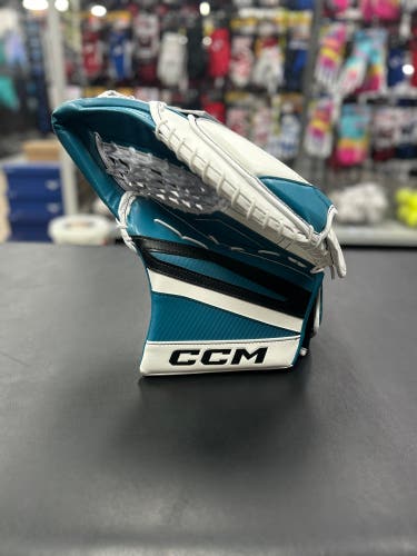 NEW CCM EFlex 7 Trapper Regular