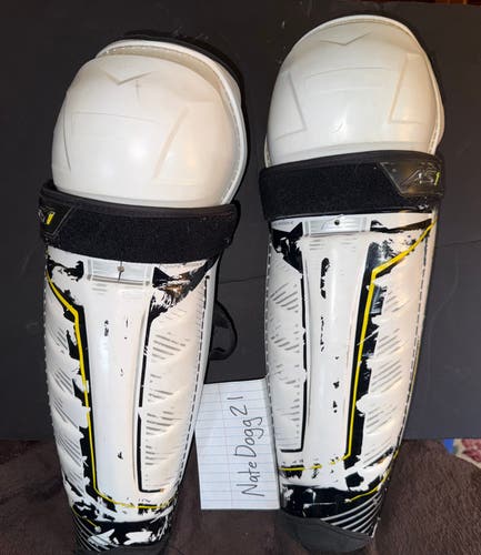 Senior CCM Super Tacks AS1 16" Shin Pads (Used)