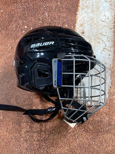 Used Medium Bauer IMS 5.0 Helmet | GREAT CONDITION