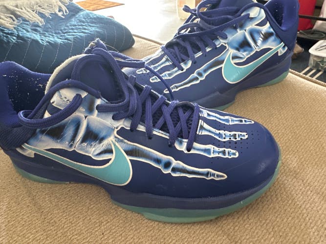 Men's Size M 7.5 (W 8.5) Nike Kobe 6 Shoes (Used)
