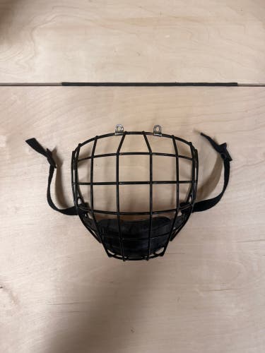 CCM FM580 Full Cage – Senior Medium | Fits Most Senior Helmets