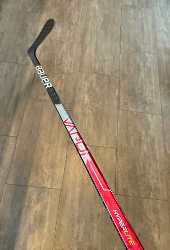 Senior Bauer AG5NT Right Handed Hockey Stick P28 87 Flex Pro Stock Red Hyperlite dress