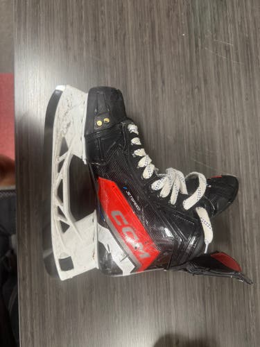 2023 CCM JetSpeed FT6 Hockey Skates 6 (Used) with step blacksteel blades