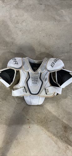 Large Senior Bauer Nexus 600 Shoulder Pads (Used)