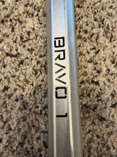 Youth ECD Bravo 1 Shaft (Used)
