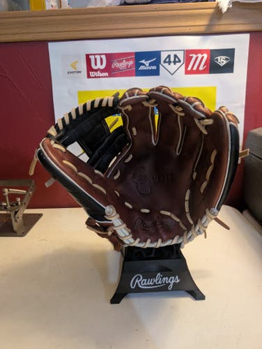 Infield RH Rawlings Gold Glove Elite Baseball Glove 11.5" (Used)