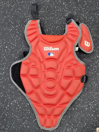 Used Wilson YOUTH Catchers Chest Protector Red Junior 11849-S000039428