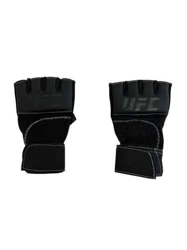 Used UFC Martial Arts Gloves Black S/M 11692-S000150385