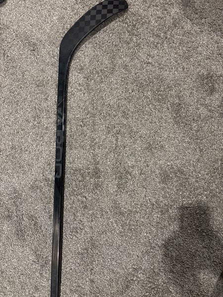 Senior Bauer Vapor Hyperlite 2 Left Hand Hockey Stick P92 82 Flex Pro Stock (New)