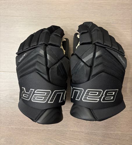 Bauer Vapor Flylite Gloves 14" (Used)