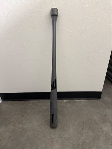 B45 EE1 Puck Knob Bat 34.5" (Used)