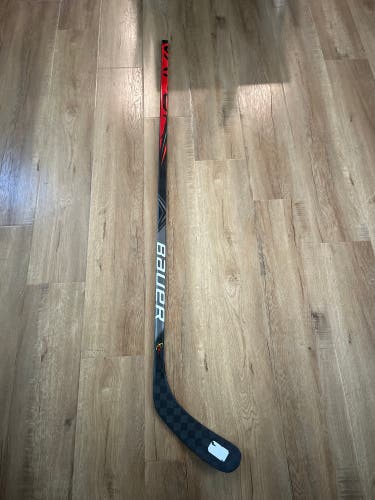 Senior Bauer Vapor Flylite Left Hand Hockey Stick P92 77 Flex (Used)