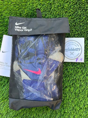Nike GK Vapor Grip3 Goalkeeper Gloves – Adult Medium / Size 8 – New