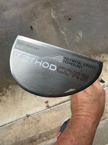 Nike Method Core Mallet Right Handed Putter 35" (Used)