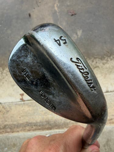Titleist Forged Davis Love III Right Handed Wedge 54 Degree (Used)