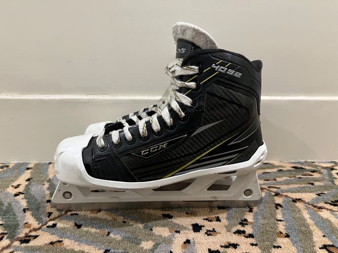 2016 CCM Tacks 4092 Hockey Goalie Skates Regular Width 7 (Used)