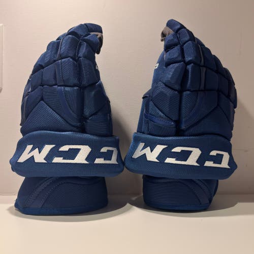 CCM HG12XP Gloves 14" Pro Stock (New)