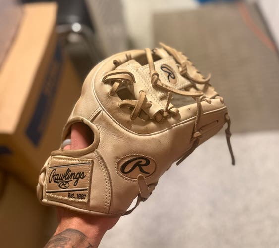 Rawlings Heart of the Hide RH Infield Baseball Glove 11.5" (Used)