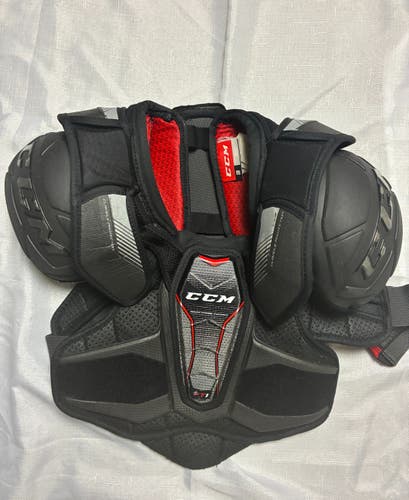 CCM JetSpeed FT1 Shoulder Pads, Men's Senior Small (Used)