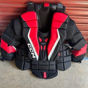 Large CCM EFlex 6.9 Goalie Chest Protector (Used)