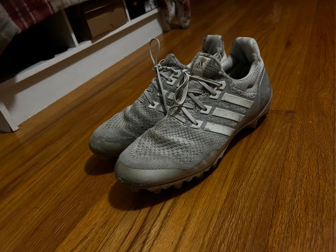 Men's Size M 10.5 (W 11.5) Adidas adizero Low Top Molded Cleats (Used)